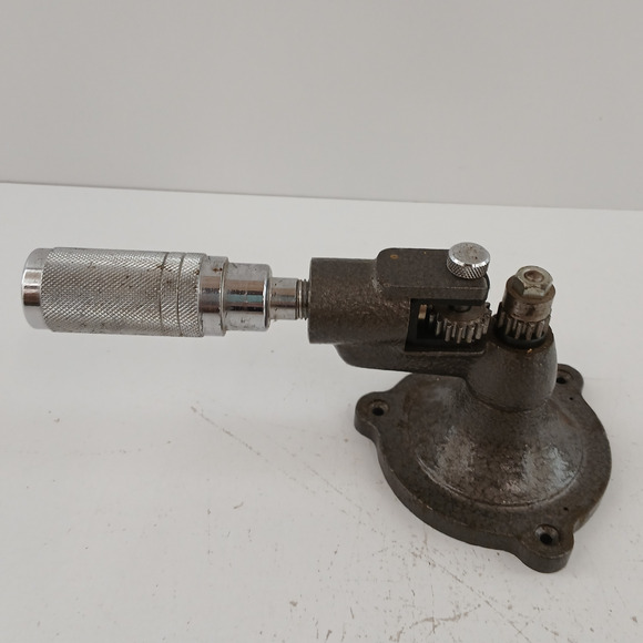 Superior Ring Enlarger Jewelry Jeweler Tool No. 39-618 with 16 Dies Ring Sizer - Picture 6 of 9